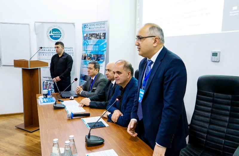 Ölkəmizdə minimal invaziv cərrahiyyənin inkişafı məsələləri müzakirə edildi