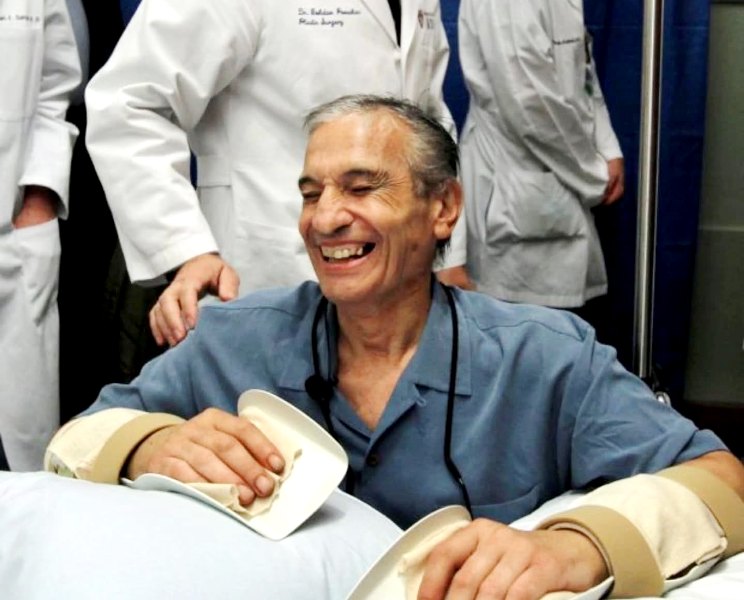 İkinci şans: Ümidin və əzmin toxunduğu əllər