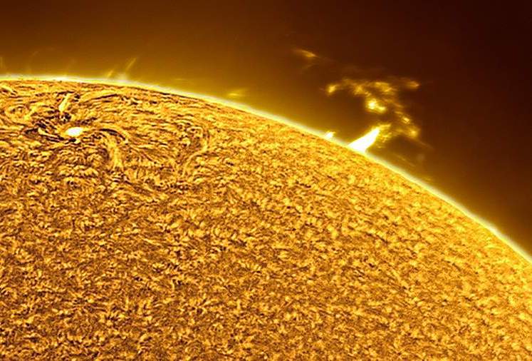 Günəşdə güclü alışma meydana gəlib