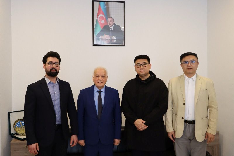 Çin Milli İnsan Genomu Mərkəzinin nümayəndə heyəti Səhiyyə Nazirliyində