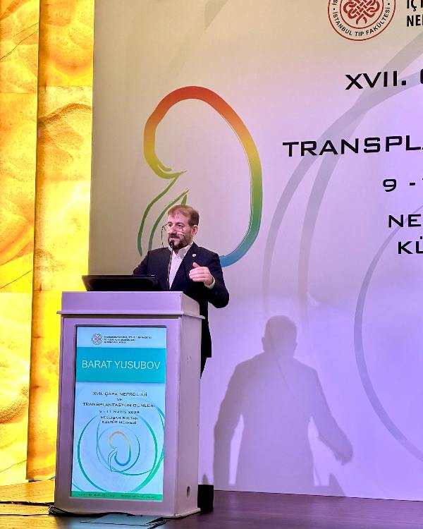 Barat Yusubov İstanbulda hemodializ təcrübəsini bölüşdü