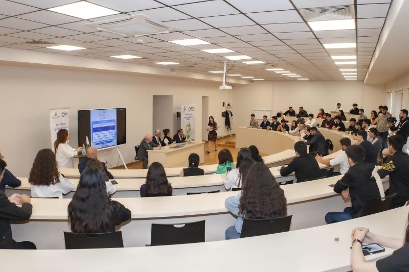 “Ürəyinizi qoruyun” – Kardiologiya İnstitutundan Qarabağ Universitetində maarifləndirici aksiya