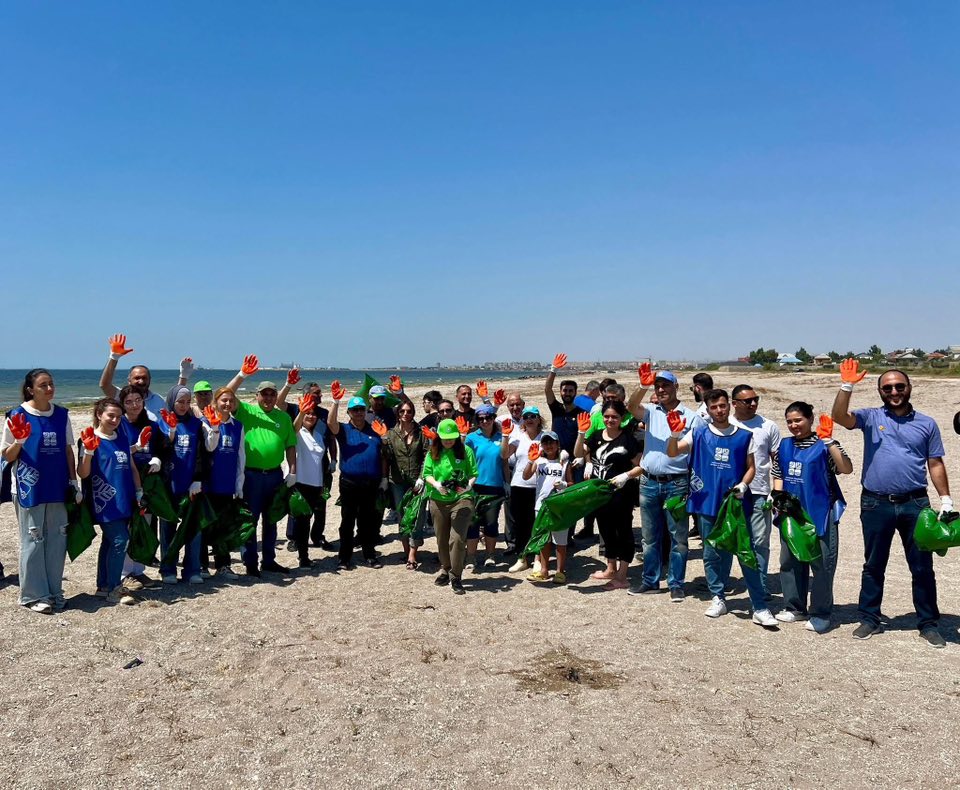 Xəzər sahili tullantılardan təmizləndi - Ekoloji aksiya davam edir