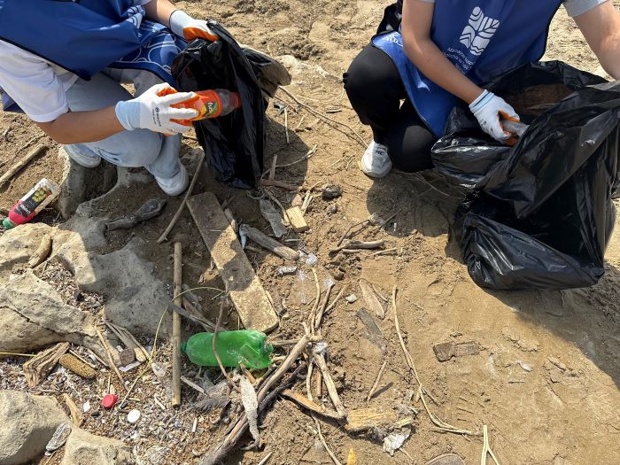 Xəzərin Şüvəlan sahili tullantılardan təmizlənib