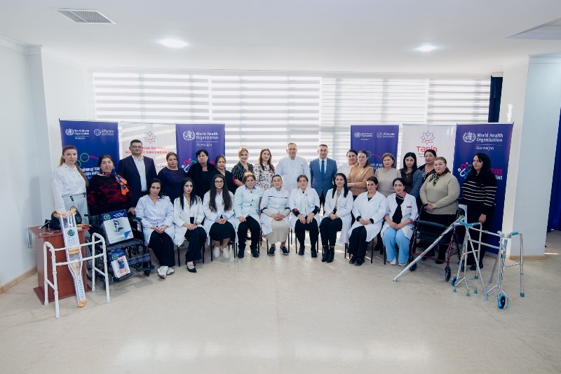 18 ilkin səhiyyə müəssisəsinin təmsilçiləri Şamaxıda köməkçi texnologiyalara dair biliklərini artırdılar