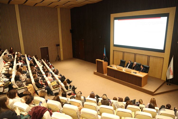  Azərbaycan və Avstriya mütəxəssislərinin iştirakı ilə beynəlxalq insult konfransı keçirilib   