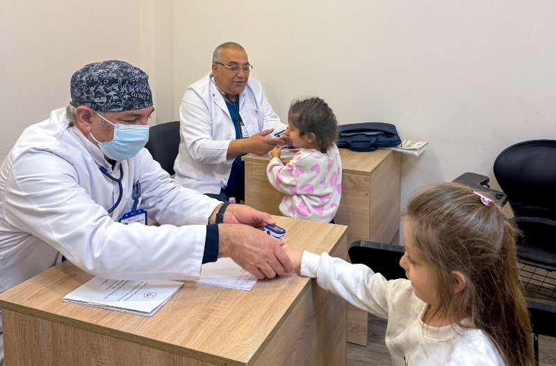  Uşaq sığınacağında tibbi müayinələr təşkil olunub   