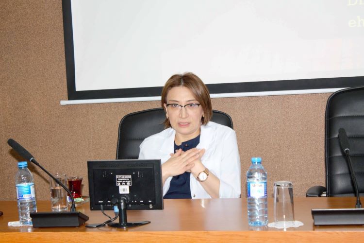  Mərkəzi Gömrük Hospitalında “Rectum və onun xəstəlikləri” mövzusunda elmi-tədris təlimi keçirilib   