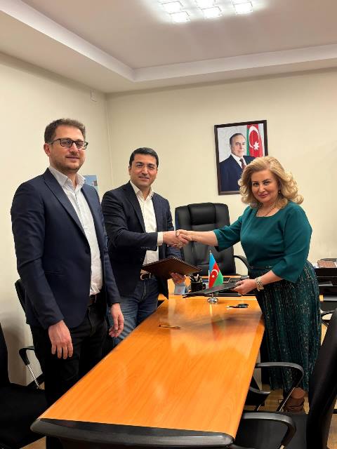  Səhiyyə Nazirliyinin İctimai Səhiyyə və İslahatlar Mərkəzi ilə Azərbaycan Pediatriya Cəmiyyəti arasında Memorandum imzalanıb   