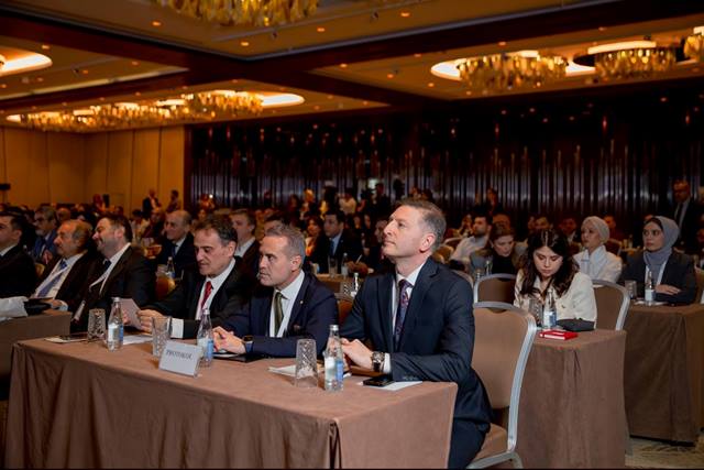 Bariatrik-metabolik cərrahiyyə və metabolik xəstəliklərə yeni yanaşmalar müzakirə edilib