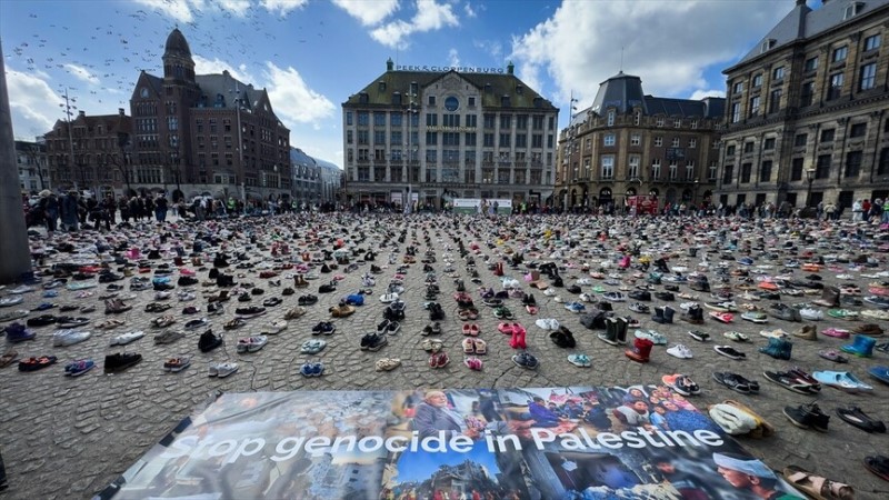 Niderlandda fələstinli uşaqlar və jurnalistlər üçün izdihamlı anım aksiyası