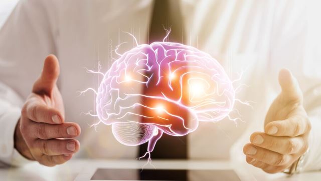 Həkim beyin sağlamlığını qorumaq üçün üç vərdişi açıqlayıb